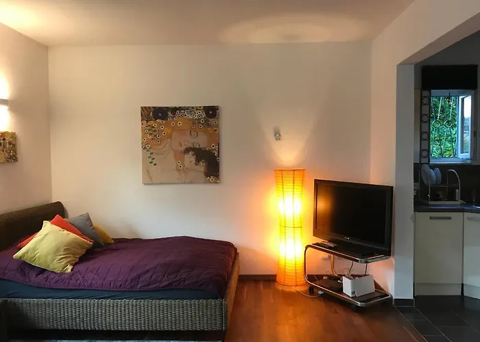 Grosses, Helles - Naehe Marburg & Giessen Homestay *